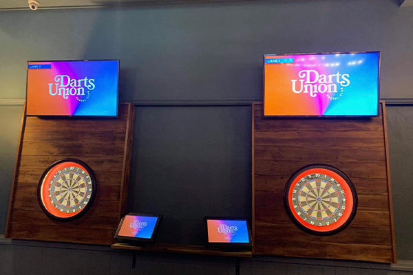 Playing darts with Darts Union